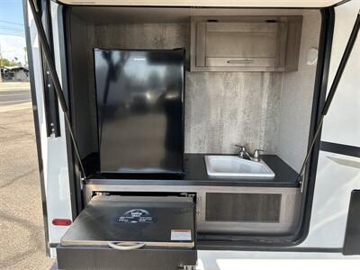 2022 Keystone Sunset Trail SUNSET SUPERLITE   - Photo 6 - Mesa, AZ 85201