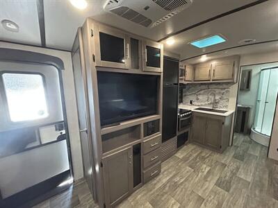 2022 Keystone Sunset Trail SUNSET SUPERLITE   - Photo 11 - Mesa, AZ 85201