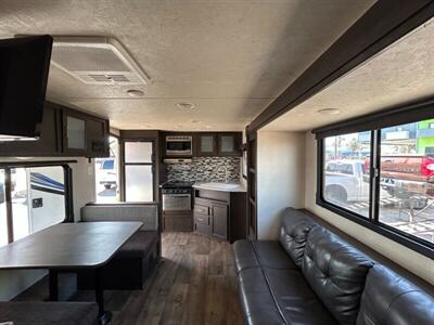 2019 Forest River 231RKXL Salem Cruise Lite   - Photo 8 - Prescott, AZ 86301
