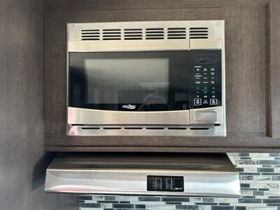 2019 Forest River 231RKXL Salem Cruise Lite   - Photo 13 - Prescott, AZ 86301