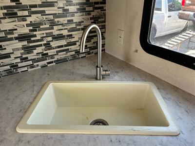 2019 Forest River 231RKXL Salem Cruise Lite   - Photo 14 - Mesa, AZ 85201
