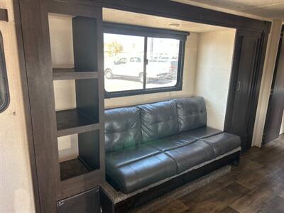 2019 Forest River 231RKXL Salem Cruise Lite   - Photo 6 - Prescott, AZ 86301
