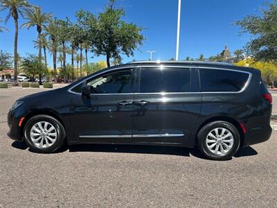 2018 Chrysler Pacifica Touring L   - Photo 3 - Mesa, AZ 85201