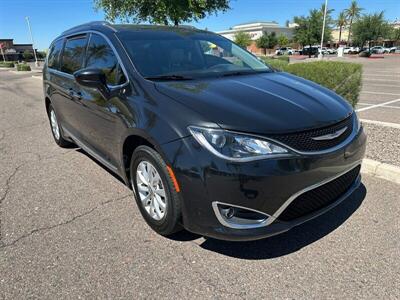 2018 Chrysler Pacifica Touring L   - Photo 6 - Mesa, AZ 85201