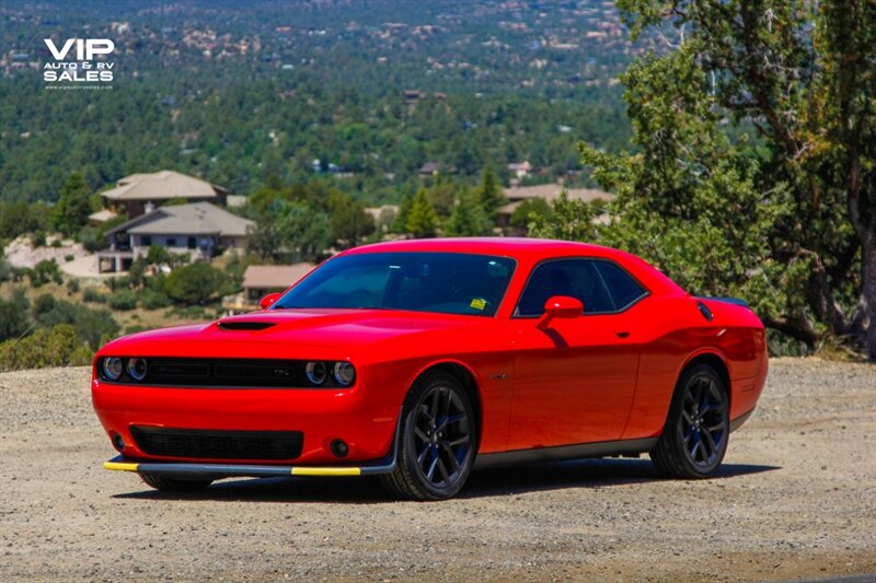 2020 Dodge Challenger R/T's photo