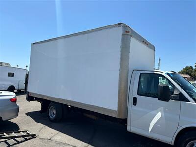 2016 Chevrolet Express 3500  16' Box Van W/ Power Lift Gate - Photo 19 - Prescott, AZ 86301