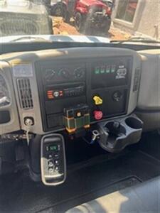 2008 NAVISTAR International 430 ALTEC Digger Derrick LOW LOW MILES - Photo 24 - Mesa, AZ 85201