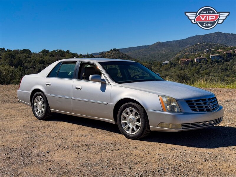 2010 Cadillac DTS 4.6L V8   - Photo 1 - Prescott, AZ 86301