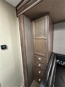 2015 Keystone 244BH Coleman   - Photo 17 - Mesa, AZ 85201