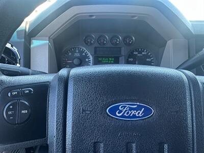 2009 Ford F-250 XLT  Crew Cab 4x4 - Photo 10 - Mesa, AZ 85201