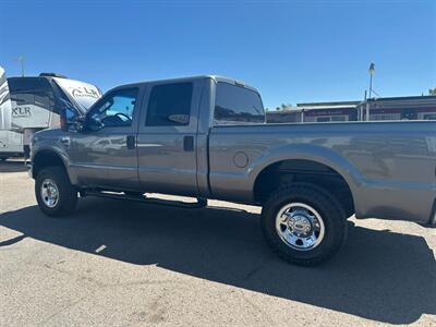 2009 Ford F-250 XLT  Crew Cab 4x4 - Photo 2 - Mesa, AZ 85201