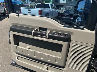 2009 Ford F-250 XLT  Crew Cab 4x4 - Photo 9 - Mesa, AZ 85201
