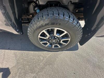 2016 Toyota Tundra SR5  Crew Max - Photo 11 - Mesa, AZ 85201