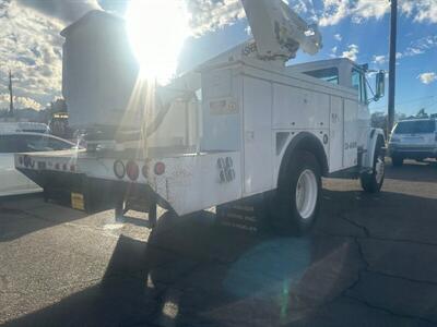 1998 Freightliner Fl60 Bucket Truck   - Photo 4 - Mesa, AZ 85201