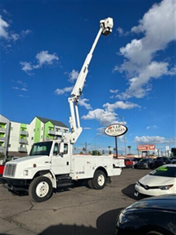 1998 Freightliner FL60 Bucket Truck - Photo 6 - Mesa, AZ 85201