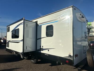 2020 Heartland Mallard M-251BH  Bunk House - Photo 5 - Mesa, AZ 85201