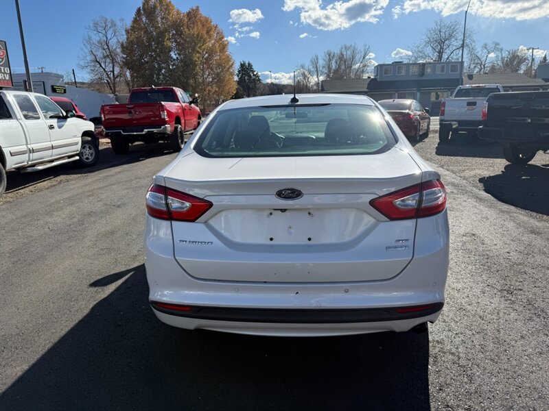 2014 Ford Fusion SE photo 22