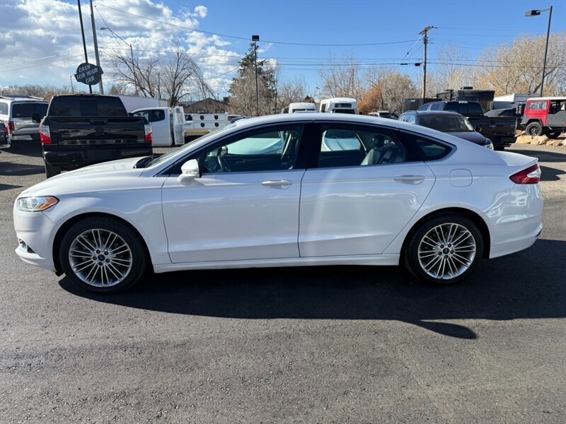 Ford Fusion's photo