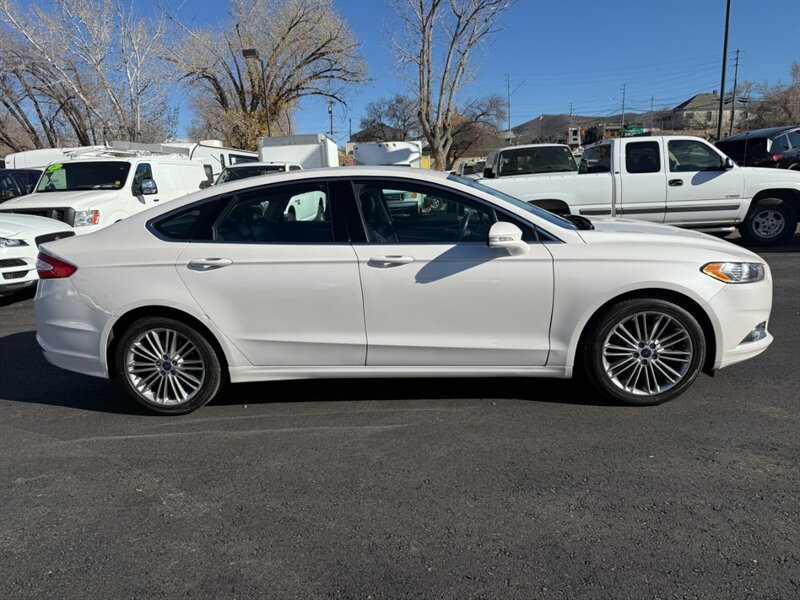 2014 Ford Fusion SE photo 20