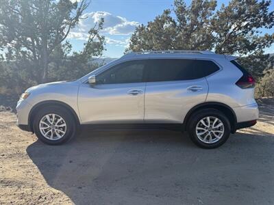 2019 Nissan Rogue SV  extra clean