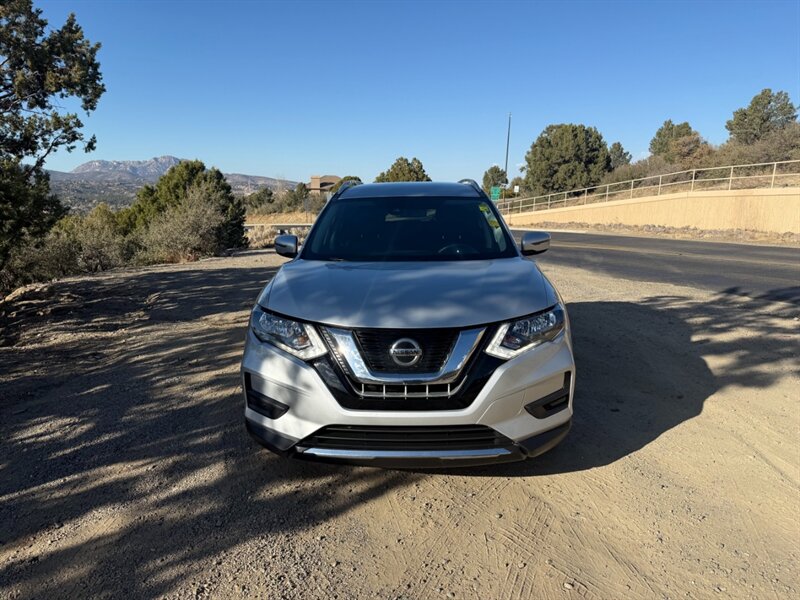 2019 Nissan Rogue SV photo 20