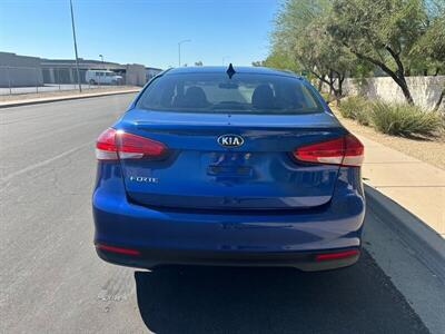 2018 Kia Forte LX   - Photo 4 - Mesa, AZ 85201