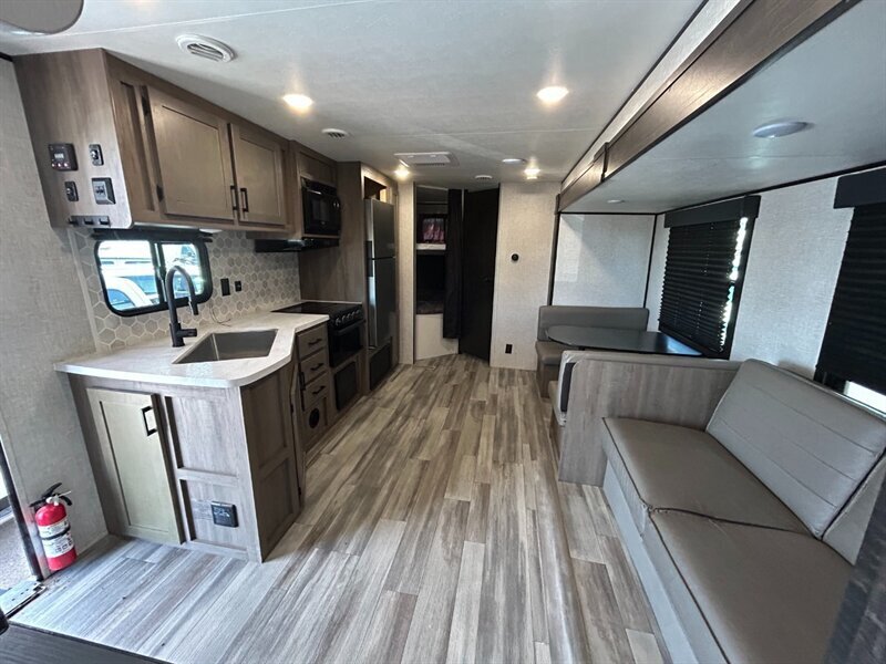 2024 STARCRAFT 26BH Autumn Ridge - Photo 16 - Mesa, AZ 85201