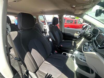 2023 Chrysler Voyager LX   - Photo 8 - Mesa, AZ 85201
