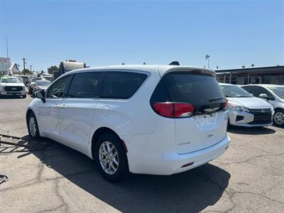 2023 Chrysler Voyager LX   - Photo 5 - Mesa, AZ 85201