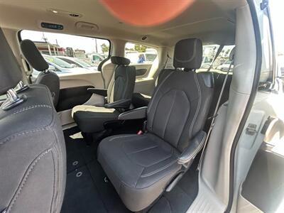 2023 Chrysler Voyager LX   - Photo 13 - Mesa, AZ 85201