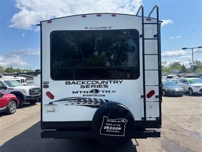 2024 OUTDOORS RV 20BD MONT-TRX  BACKCOUNTRY SERIES - Photo 8 - Prescott, AZ 86301
