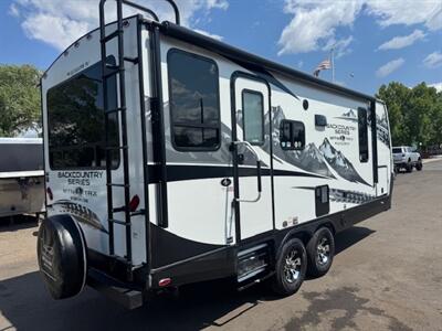 2024 OUTDOORS RV 20BD MONT-TRX  BACKCOUNTRY SERIES - Photo 2 - Prescott, AZ 86301