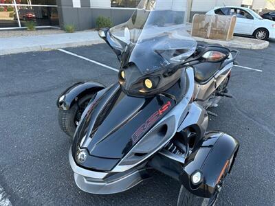 2011 CAN-AM SPYDER RSS  