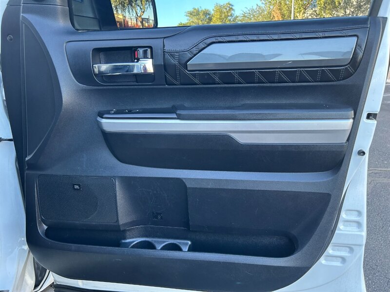 2014 Toyota Tundra Platinum 4X4 CREW MAX - Photo 15 - Mesa, AZ 85201
