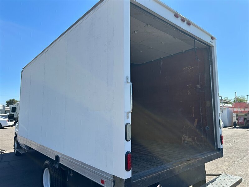 2015 Ford E-350 SD 17' Box - Photo 4 - Prescott, AZ 86301