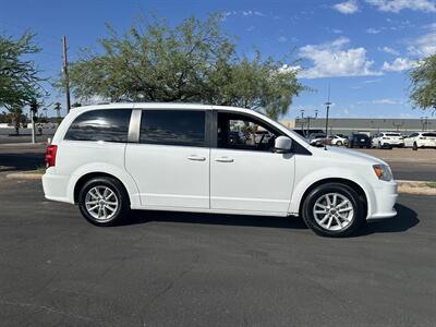 2019 Dodge Grand Caravan SXT   - Photo 6 - Mesa, AZ 85201