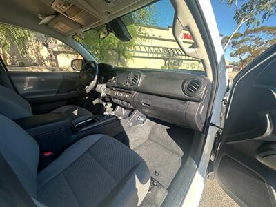 2022 Toyota Tacoma SR  Extra Cab 2WD - Photo 12 - Mesa, AZ 85201