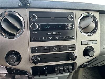 2015 Ford F-250 XLT  Crew Cab 4x4 - Photo 9 - Mesa, AZ 85201