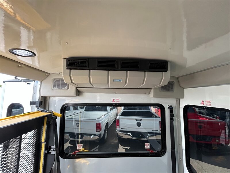 2019 Ford Transit 350 HD Bus - Photo 15 - Mesa, AZ 85201