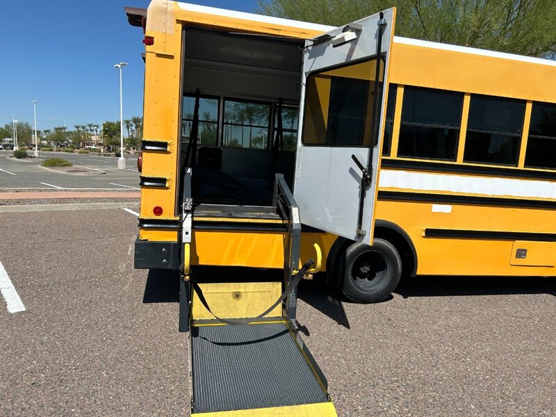 2008 CHEVROLET Express 3500 BUS - Photo 9 - Mesa, AZ 85201
