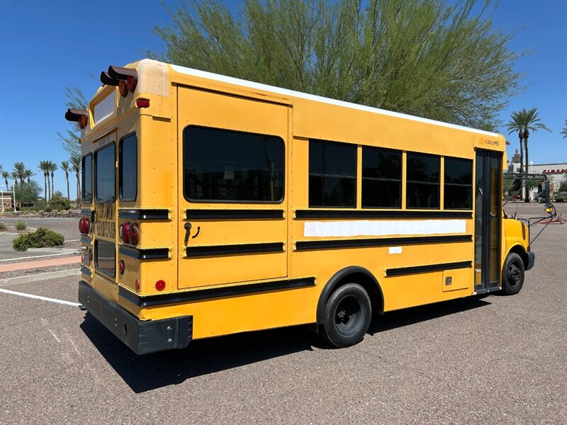 2008 CHEVROLET Express 3500 BUS - Photo 3 - Mesa, AZ 85201