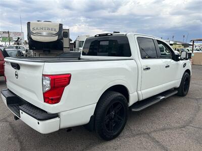 2017 Nissan Titan SV  Crew Cab - Photo 18 - Mesa, AZ 85201