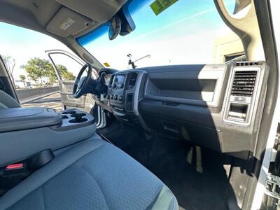 2018 RAM 3500 Tradesman Crew Cab DRW 4x4 - Photo 13 - Prescott, AZ 86301