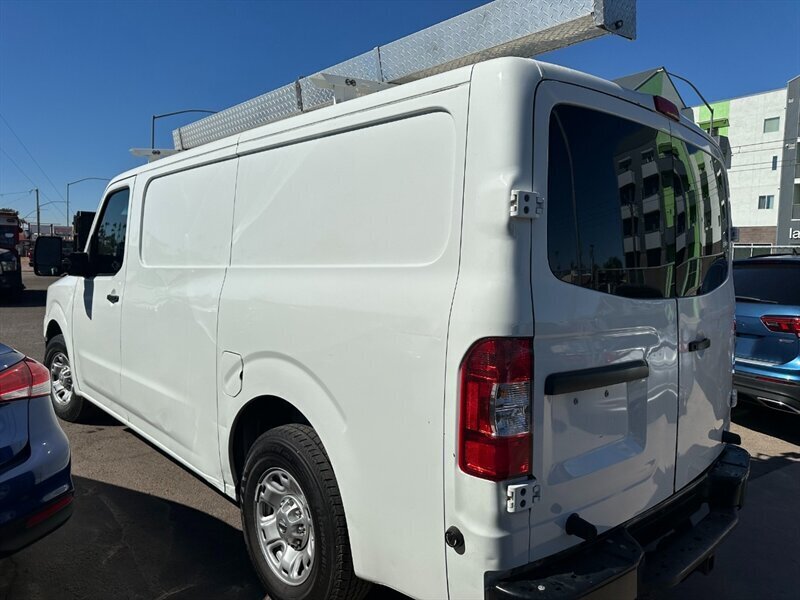 2013 Nissan NV Cargo S photo 4