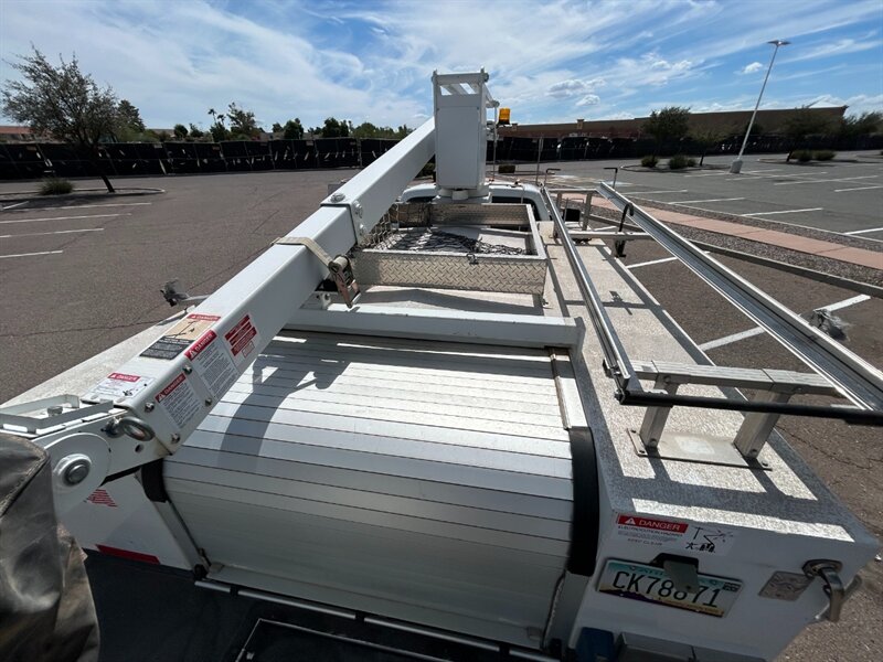 2012 Ford F-550 Super Duty BUCKET - Photo 11 - Mesa, AZ 85201
