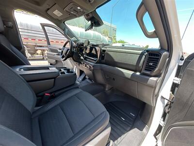 2024 Chevrolet Silverado 1500 LT Crew Cab - Photo 19 - Mesa, AZ 85201