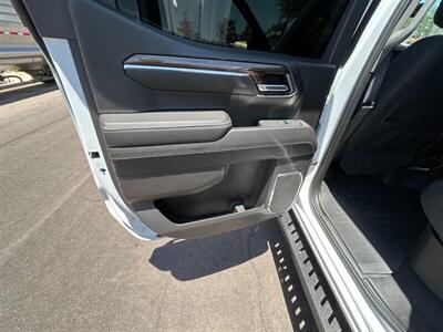 2024 Chevrolet Silverado 1500 LT Crew Cab - Photo 16 - Mesa, AZ 85201