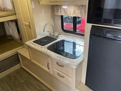 2019 WINNEBAGO MINNIE 190 BH   - Photo 15 - Prescott, AZ 86301