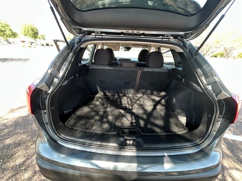 2019 Nissan Rogue Sport SV - Photo 25 - Mesa, AZ 85201