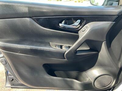 2019 Nissan Rogue Sport SV - Photo 17 - Mesa, AZ 85201